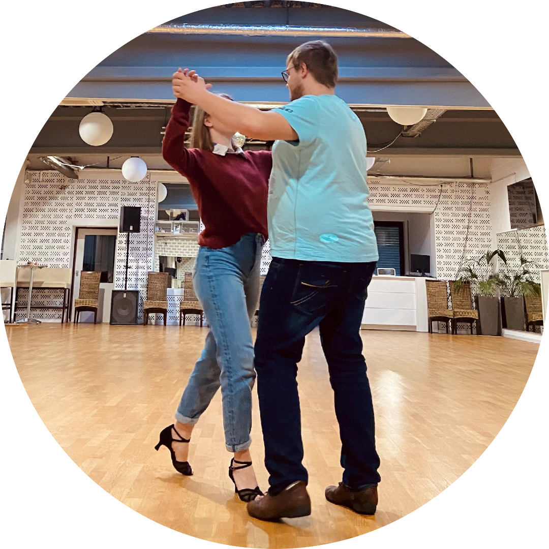Paar in Tanzhaltung